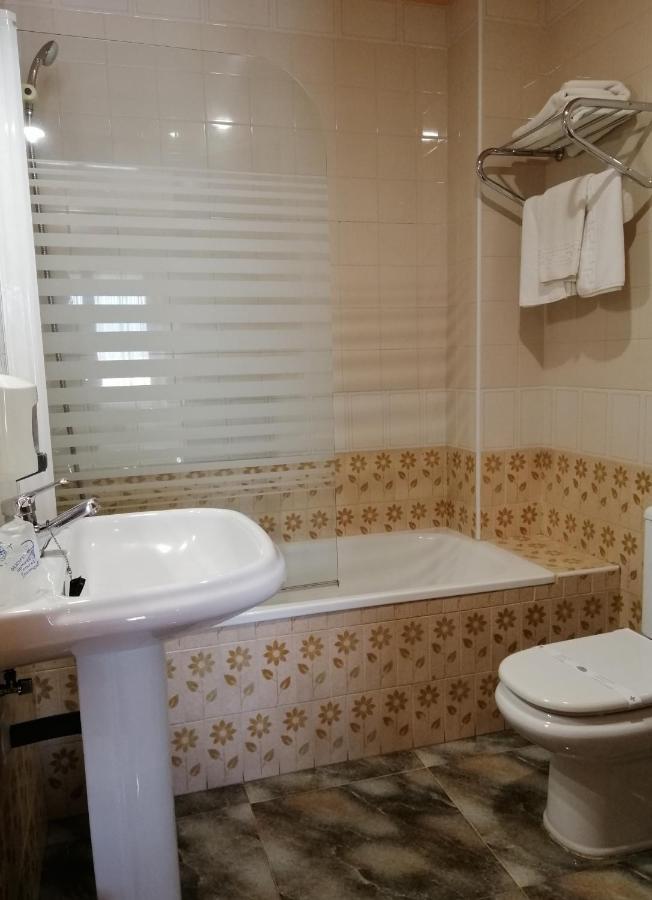 Hotel Rural Lajafriz Fornillos de Aliste Exteriör bild