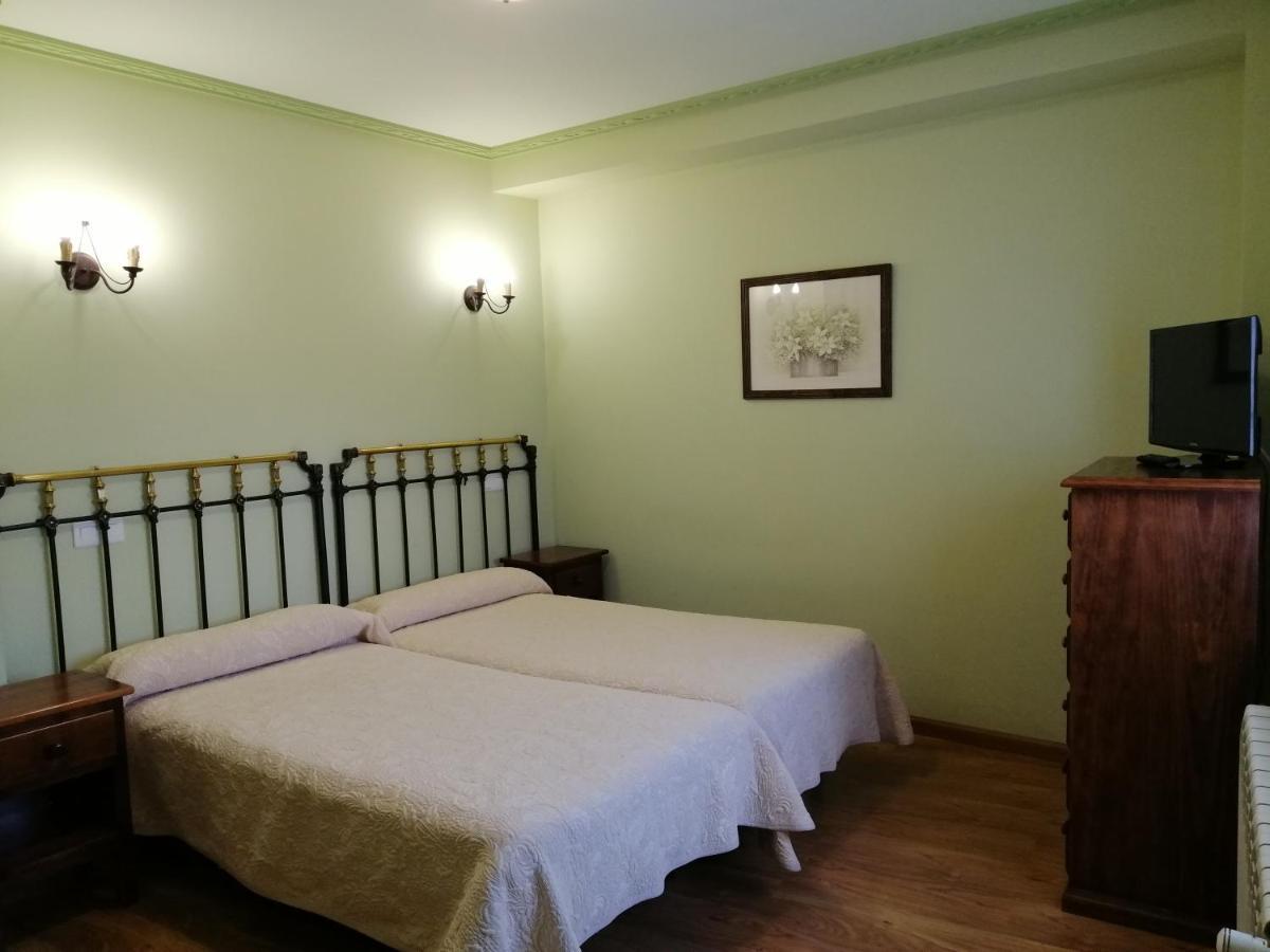 Hotel Rural Lajafriz Fornillos de Aliste Exteriör bild